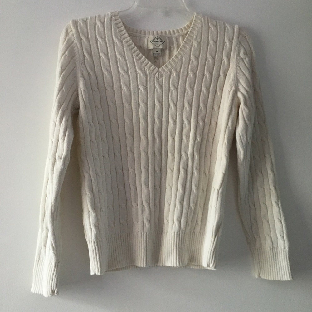 Cream v neck cable knit sweater